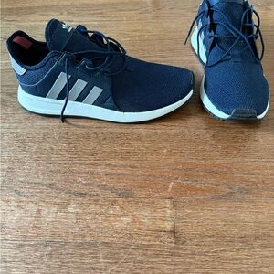EUC Adidas Dark Blue Athletic Shoes with Light Gray Accents